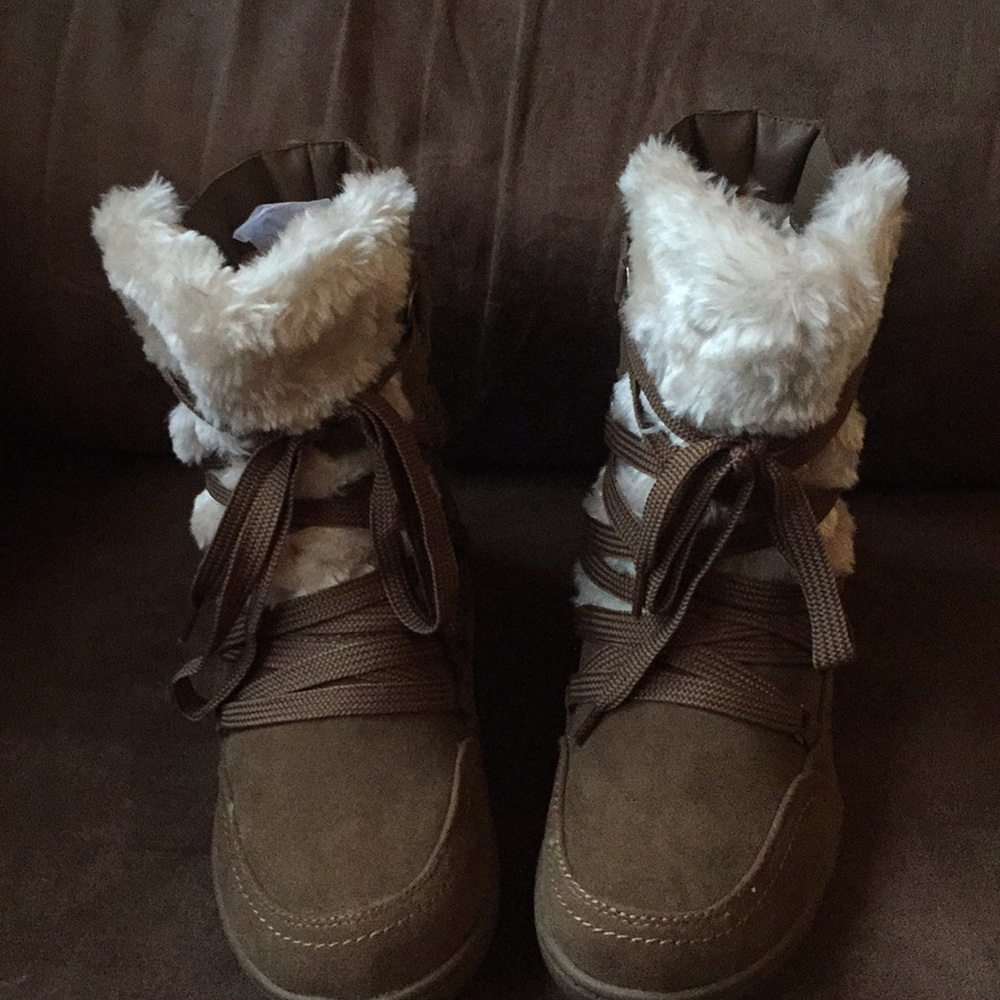 NWOT Women’s Guess Ryla Boots